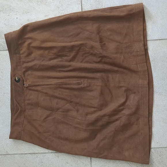 Vegan suede Free People mini skirt - Picture 3 of 6